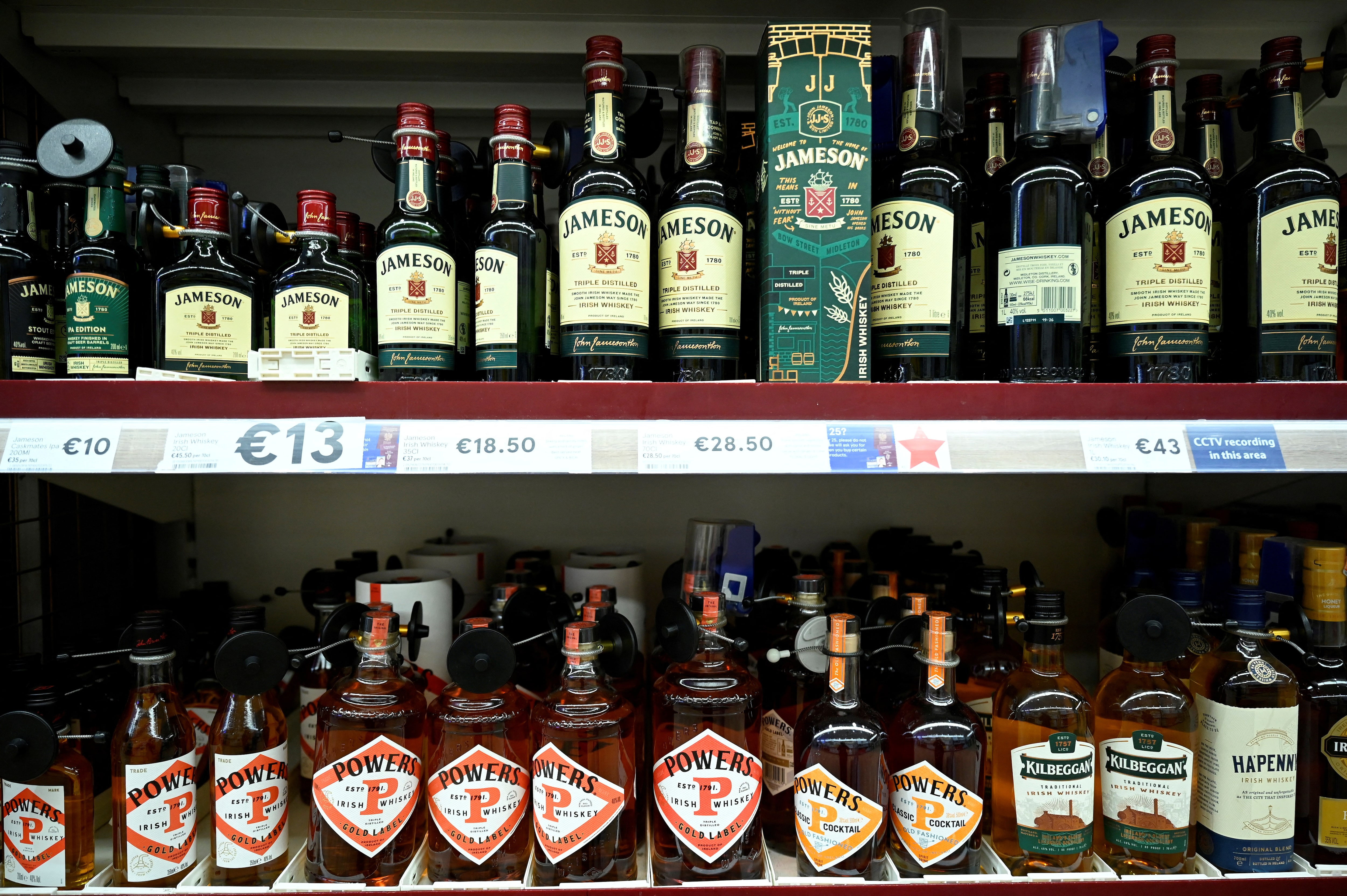 ＥＵ、報復関税第1弾の発動を4月中旬に延期　米産バーボンなど