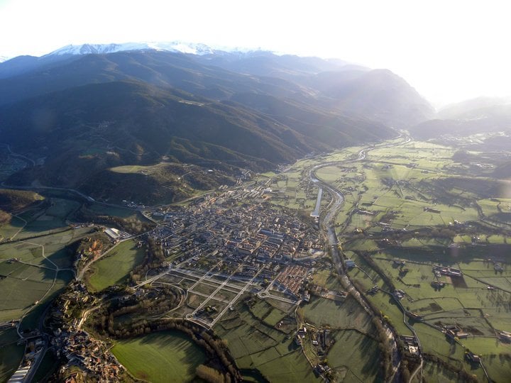 Alt Urgellは、Andorraが到着する人々の計画で「投機的不動産業務」を見ています