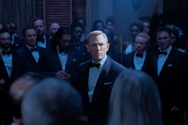 Osgood Perkinsは、James Bondの映画を監督することを望んでいません：「F ** K Jeff Bezos」