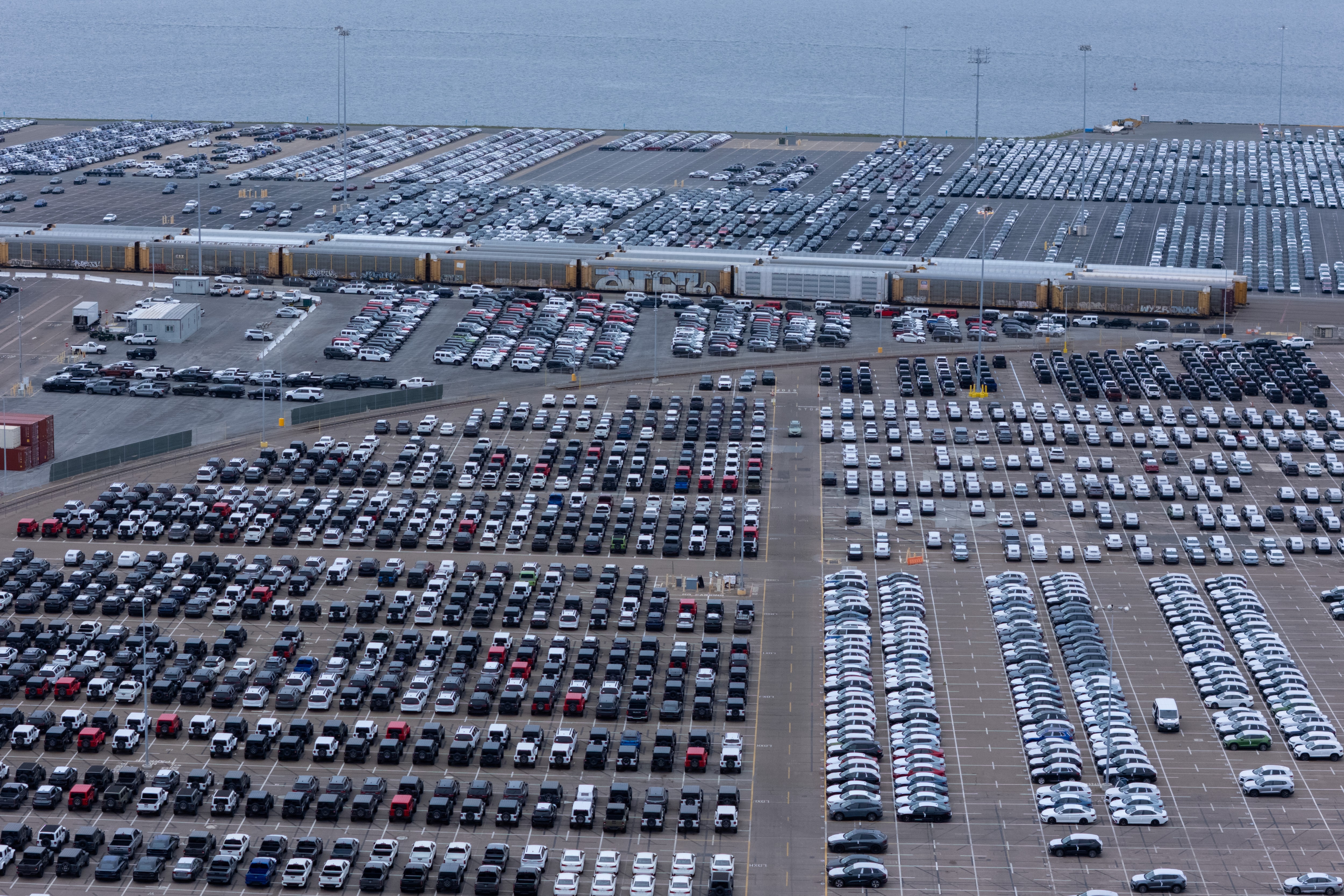 トランプ氏の自動車関税、19年の国家安保調査に依拠