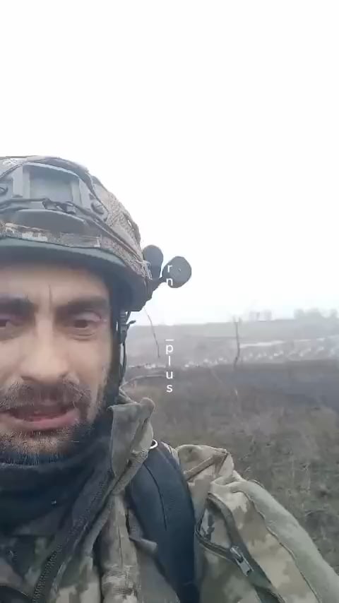 ウクライナの兵士は、クルスク地域から首尾よく抽出した後、元気になっています