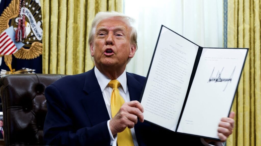 ドイツの観光客が米国に投獄され、鎖でつながれた - トランプの法令は米国に旅行するのを危険にさらす - テレビ2