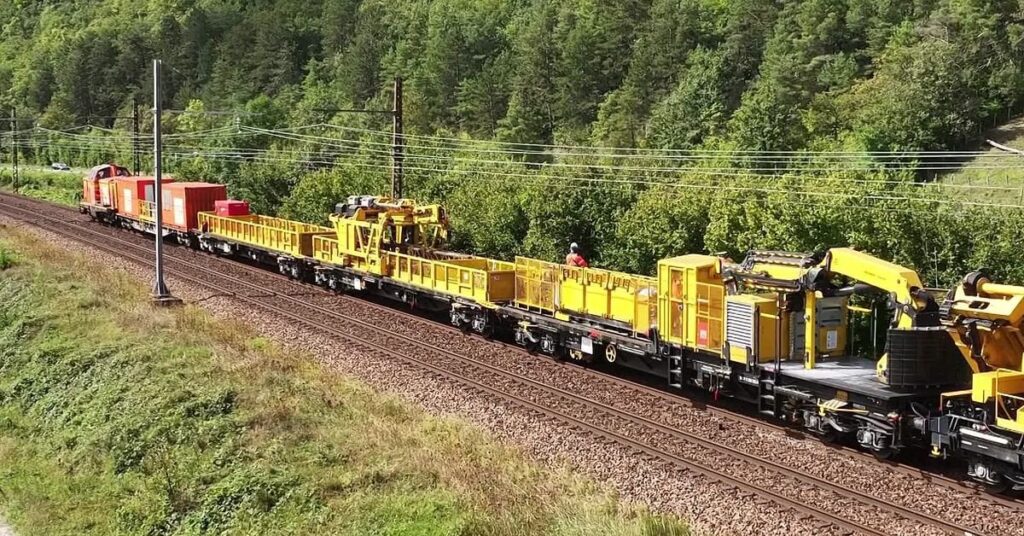 鉄道の修理が遅くなります - 新しい技術は使用されていません