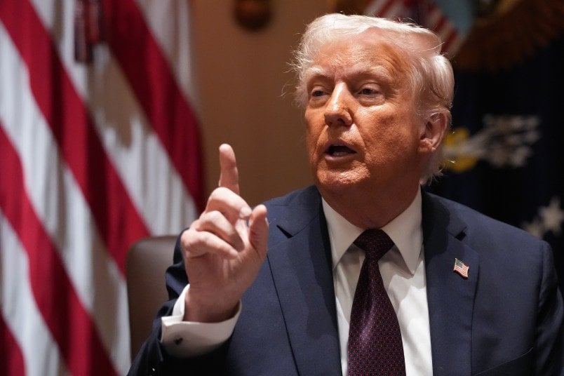 トランプ命令には、選挙管理者に対するdojへの権限を譲渡しないことで州を罰する可能性のある規定が含まれています