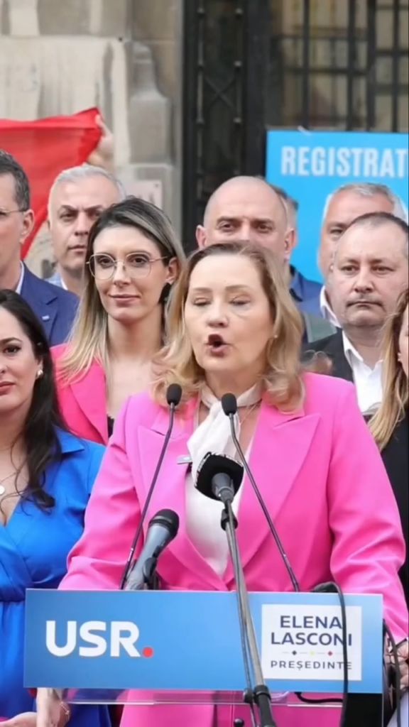 エレナ・ラスコニ：「国境戦争で、私たちは私たちの間に裏切り者を許可しません！」