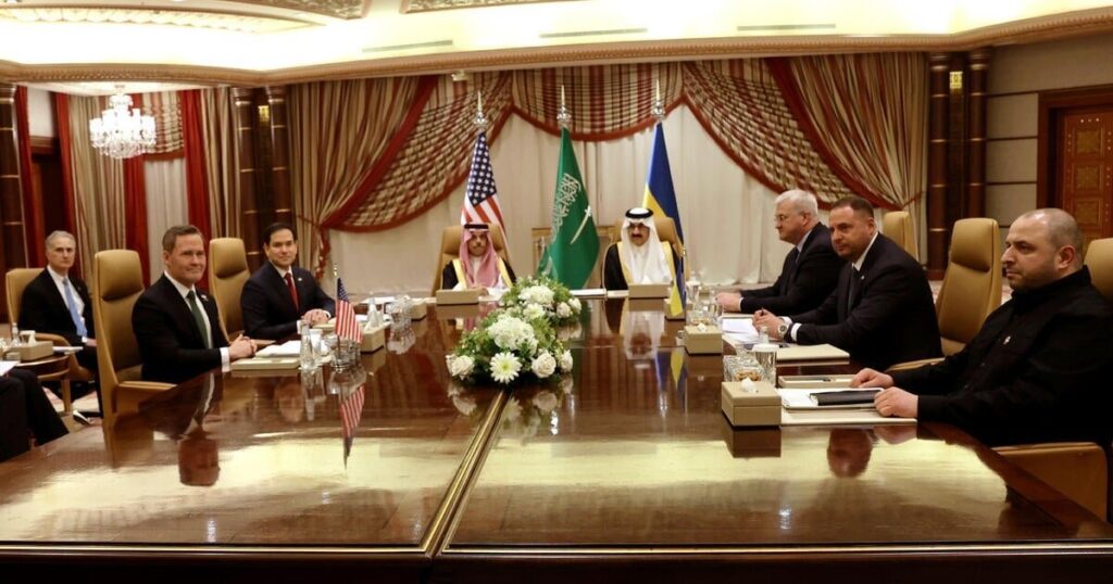 サウジアラビアで私たちと話した後、ロシアとの30日間の停戦を受け入れることをいとわないウクライナ