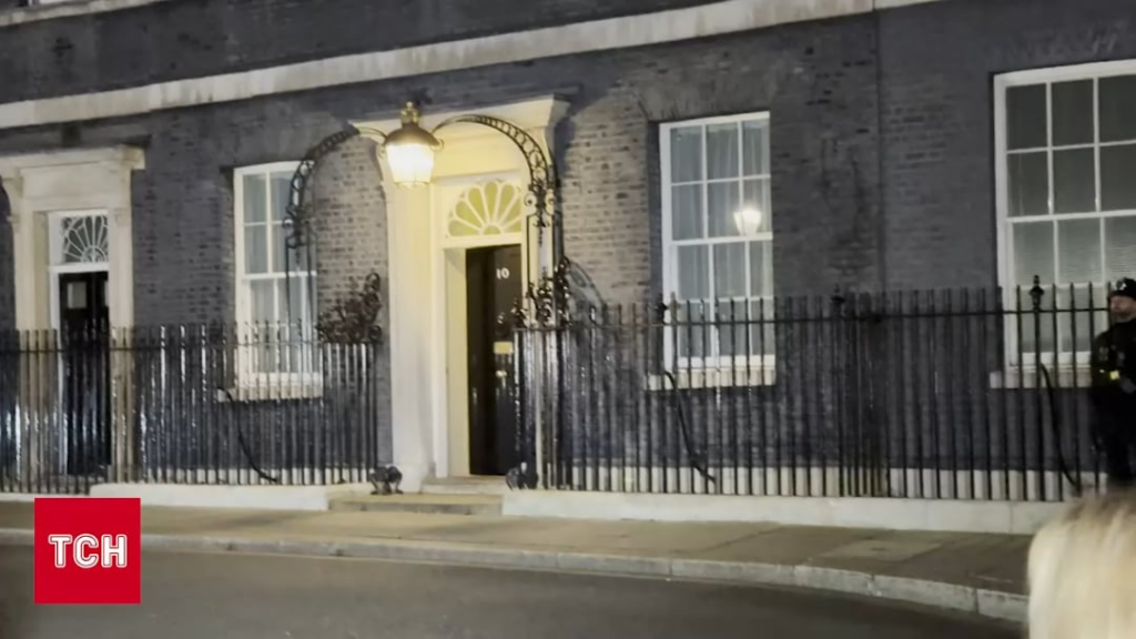ウクライナと英国は、26億ポンドのウクライナの防衛能力を支援する新しいローンに署名しました。