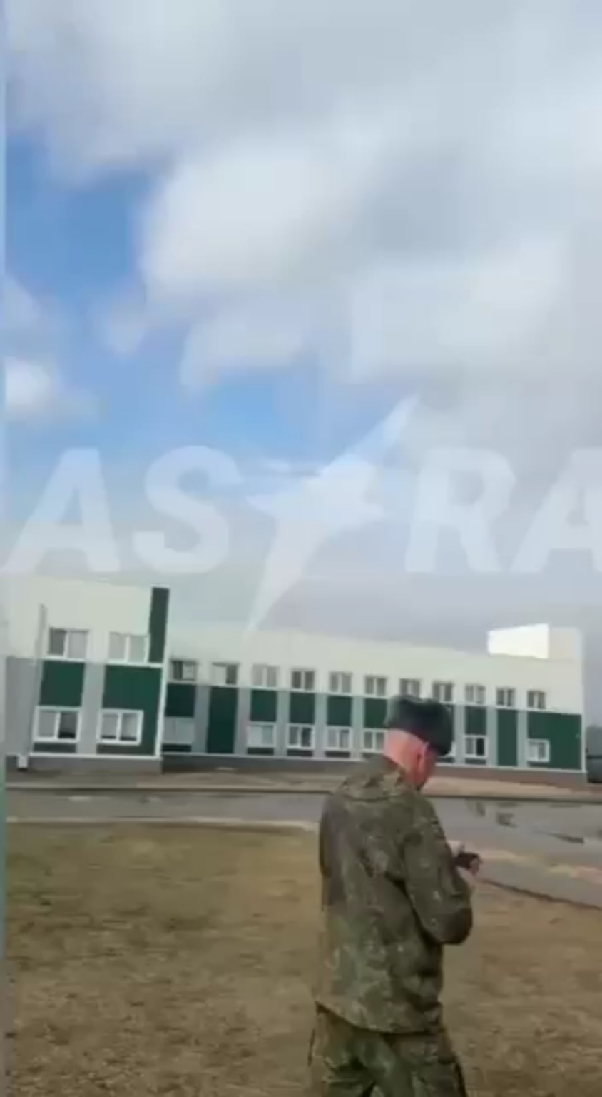 ロシア、nノヴゴロド、ムリノの軍事センター。 「西部軍事地区の第333回戦闘訓練センター」は、ウクライナのドローンに襲われました。