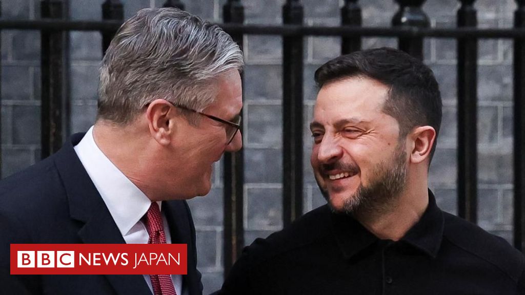 スターマー英首相、ゼレンスキー氏を温かく歓迎　両国政府は融資合意に署名 - BBCニュース