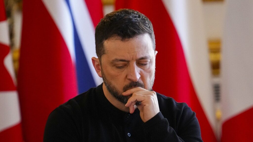 ウクライナのゼレンスキーは、ロシアとの戦争の終わりは「非常に、非常に遠い」と言います
