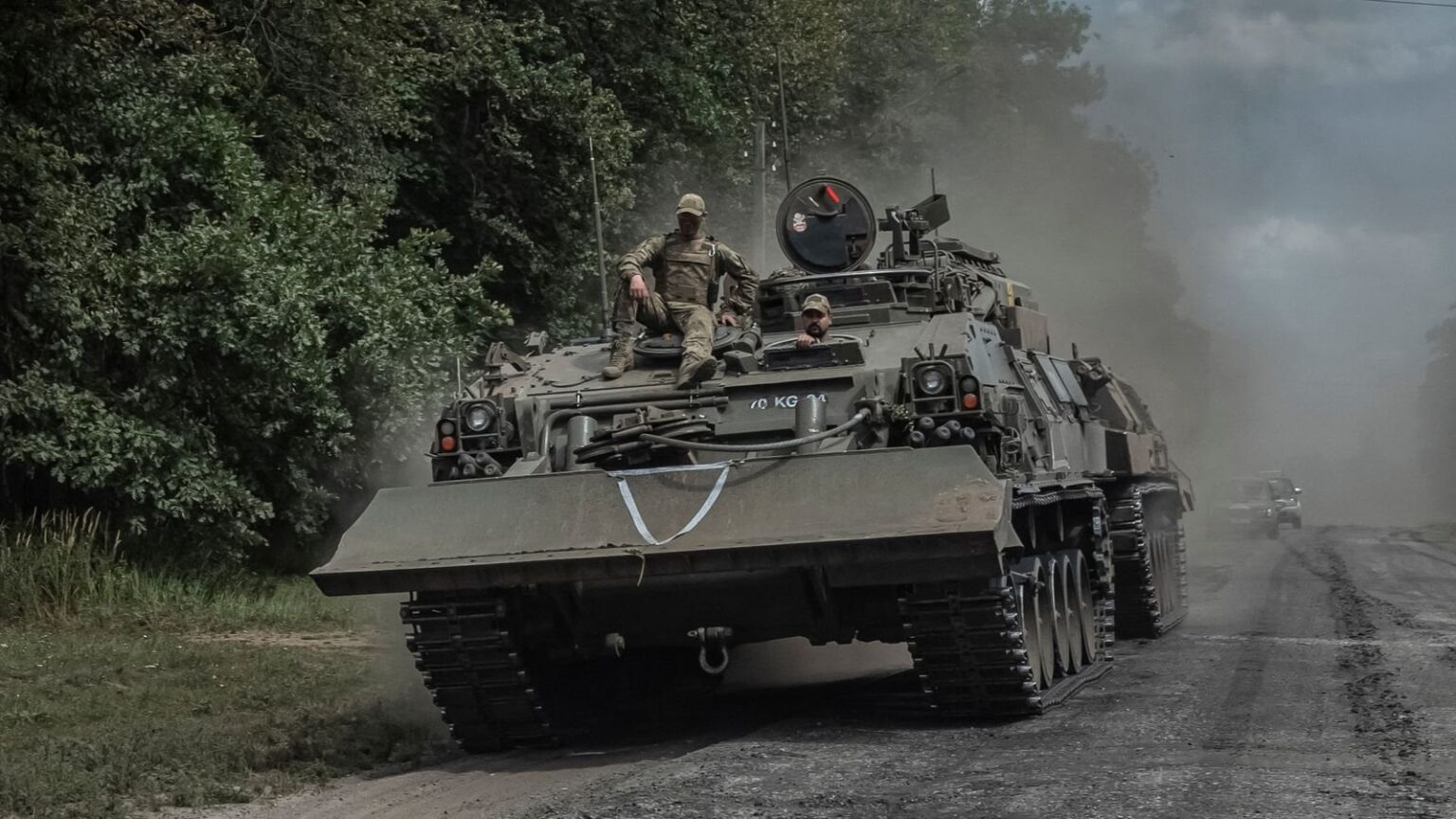 スカイニュース：ウクライナ戦争最新：米国はロシア内で攻撃を支援できるKyivと知性を共有するのをやめます、ソースはSky Newsに語ります