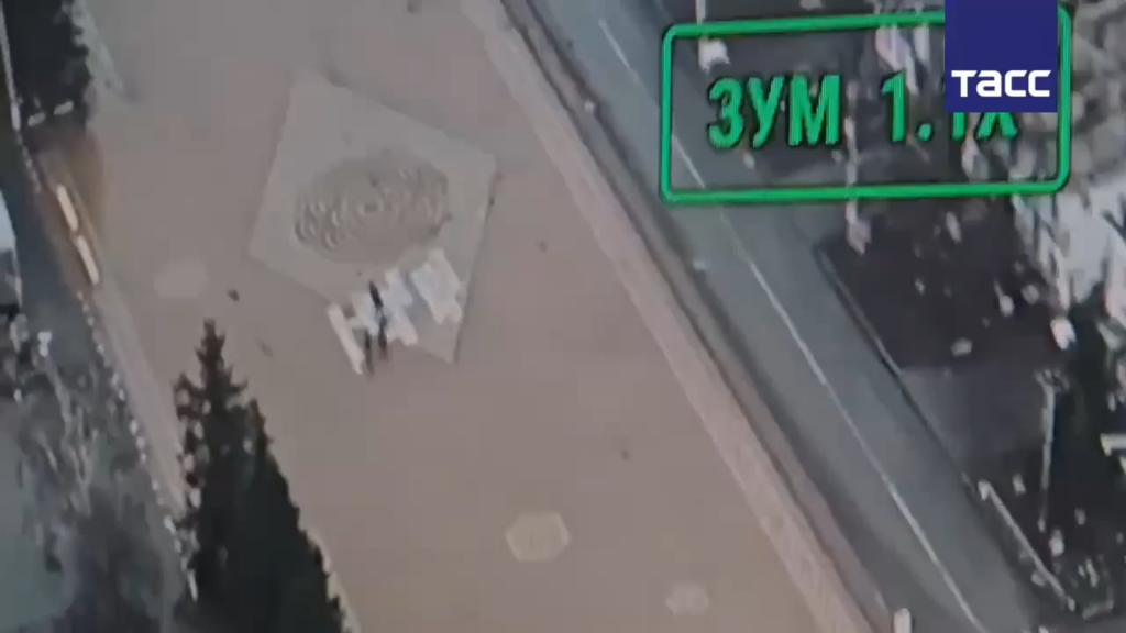 ロシアのクルスク地域スダの真ん中にあるロシア軍の映像3-11-25
