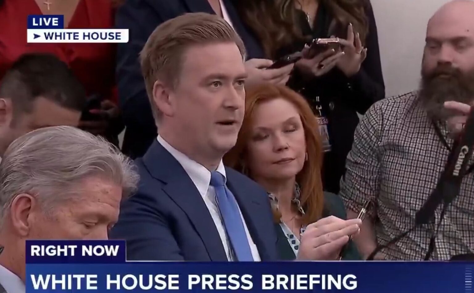 Fox Newsは、株式市場が急落し続けているため、トランプ管理者をオンにします。