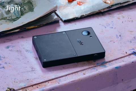 シンプルフォン「Light Phone III」が日本でも発売へ！FCC通過で技適を取得する見込み。公式WebサイトでもNTTドコモ回線などで利用可能を案内 - S-MAX
