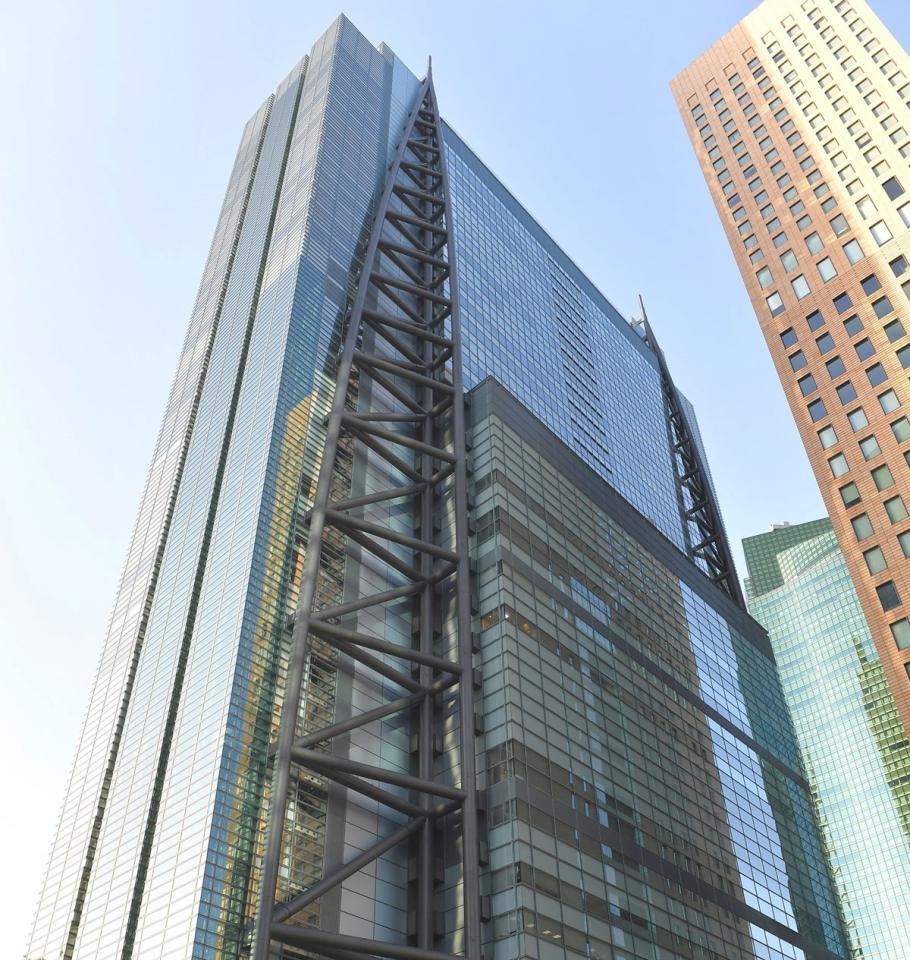 グラドル撮影で「聞いてない」布少ない衣装→海外でも拒絶→自費帰国した人気タレントに騒然 ＭＥＧＵＭＩらも驚き「帰ってたの！？」 なし崩し「衣装詐欺すごい嫌」 - デイリースポーツ