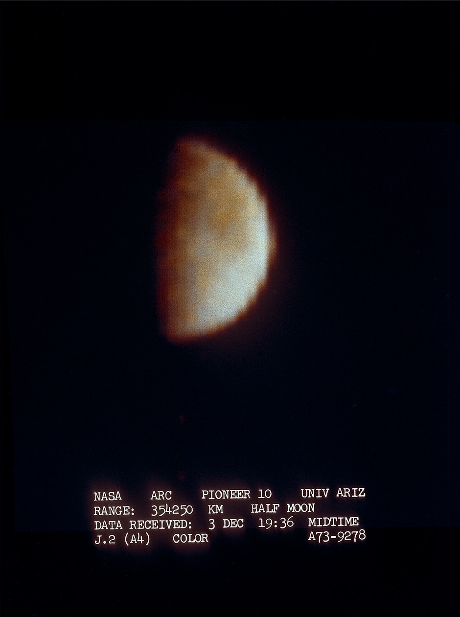 1973年にパイオニア10が撮影したエウロパ