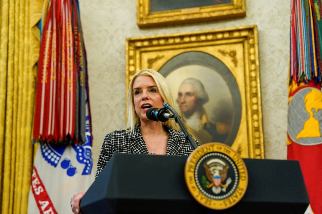 トランプ政権は、ロシアのオリガルヒの資産を押収することを目的としたバイデン時代のタスクフォースを終了する