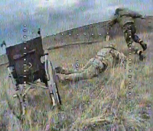 FPVドローンは、ロシアの障害者攻撃グループの兵士を攻撃します