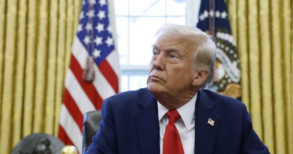 トランプのメモは、社会保障をカオスに投げる計画を明らかにしています