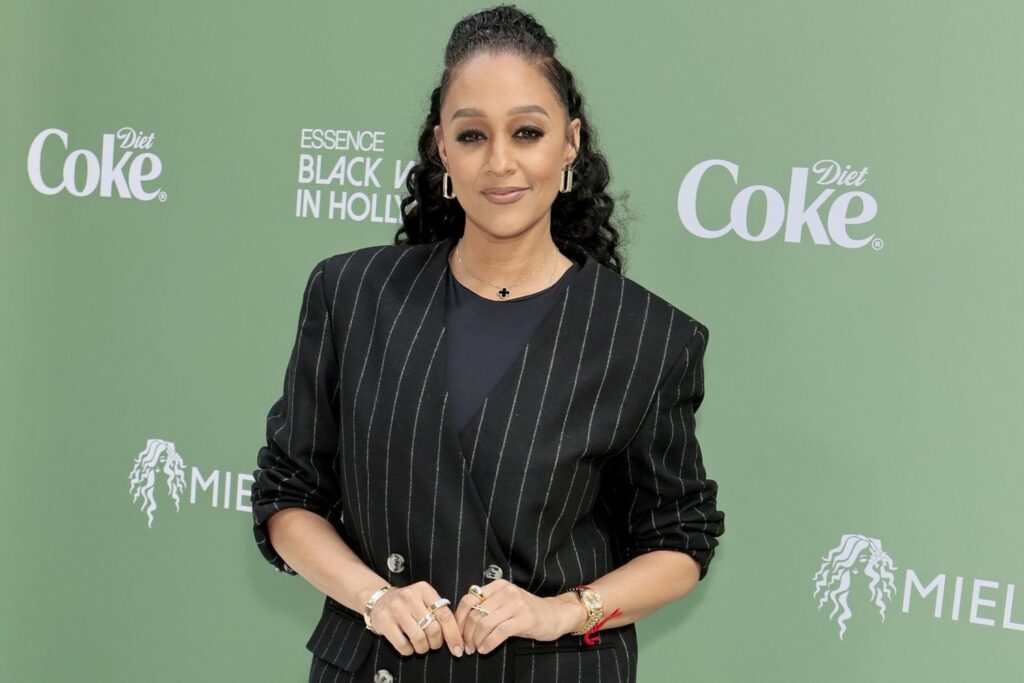 Tia Mowryは潜在的な姉妹、姉妹の再起動に反応します：「決して言わない」