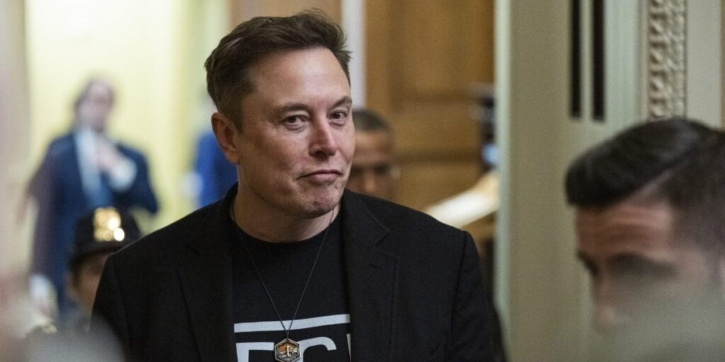 Elon MuskのDogeメールアドレスを見つけて、彼のメッセージを明らかにするために戦っています