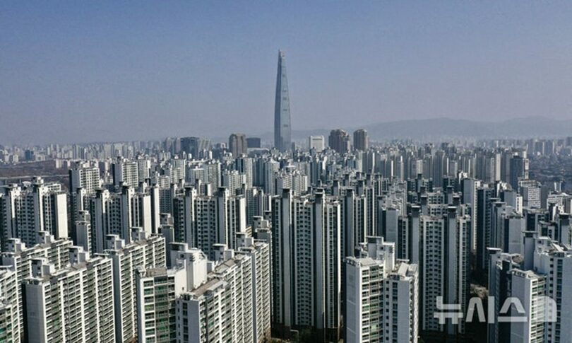ソウル市松坡区のマンション団地(c)NEWSIS