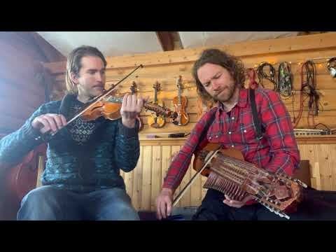 こんにちは隣人！ウクライナ国歌、硬化フィドルとニッケルハルパのノルウェーとスウェーデンのフォークミュージックバージョン