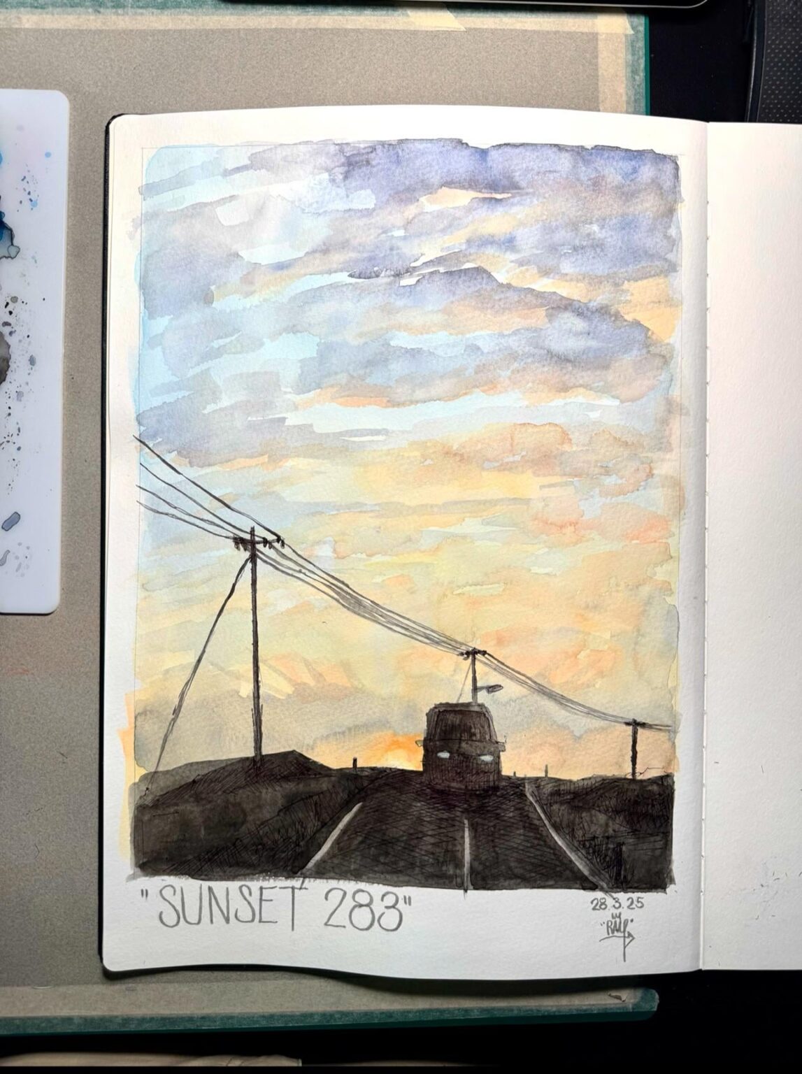 夕日を描いて、Am@L@k@Sは両方の車線でさりげなく運転しています。