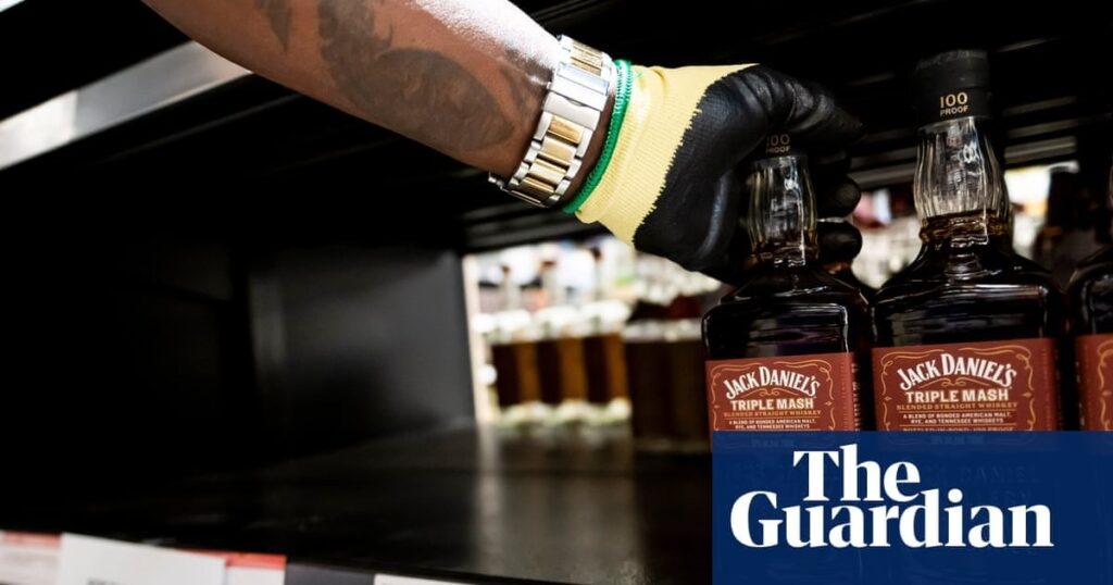 ジャック・ダニエルのメーカーは、カナダが私たちにアルコールを棚から引き離していると言っています「関税よりも悪い」