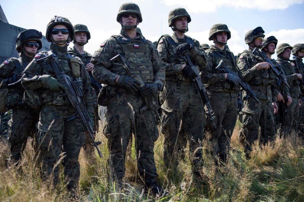 ポーランドは、ロシアの脅威の増加の中で強制兵役を復活させるかもしれません