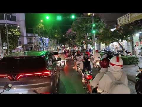 ヘルからSGN（トルコ航空）へのビジネスクラスのフライト