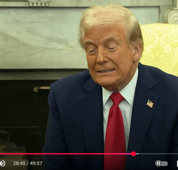 トランプの表情は、彼がバルティクスにどの程度コミットしているのかを言い換えるように頼まれたとき？