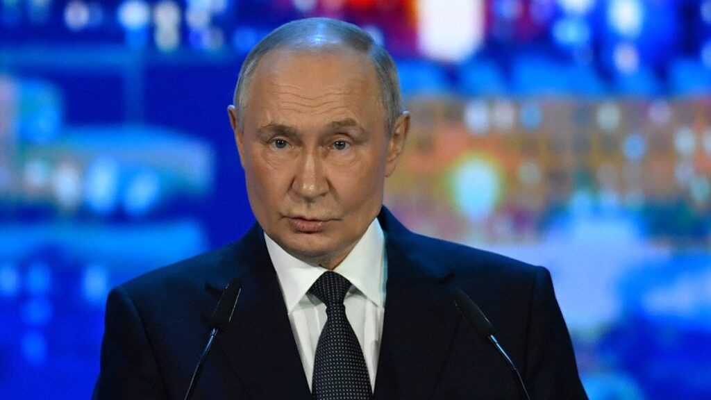 プーチンは私たちの前に北極戦争を脅しますvpヴァンスのグリーンランドへの訪問