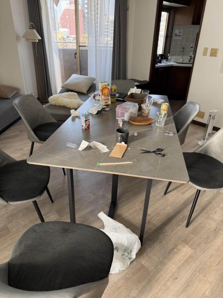 民泊に1人で予約→6人で滞在、ゴミも散乱 中国人客に追加料金&清掃代請求、経営者が明かしたその顛末: J-CAST ニュース 民泊に1人で予約→6人で滞在、ゴミも散乱 中国人客に追加料金&清掃代請求、経営者が明かしたその顛末: J-CAST ニュース