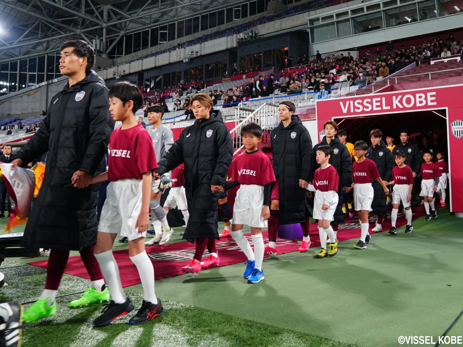 ACLEで来日した光州FC、指揮官が選手に指示「地面にある神戸のロゴを踏まないこと。礼儀・敬意が必要だ」 - ゲキサカ