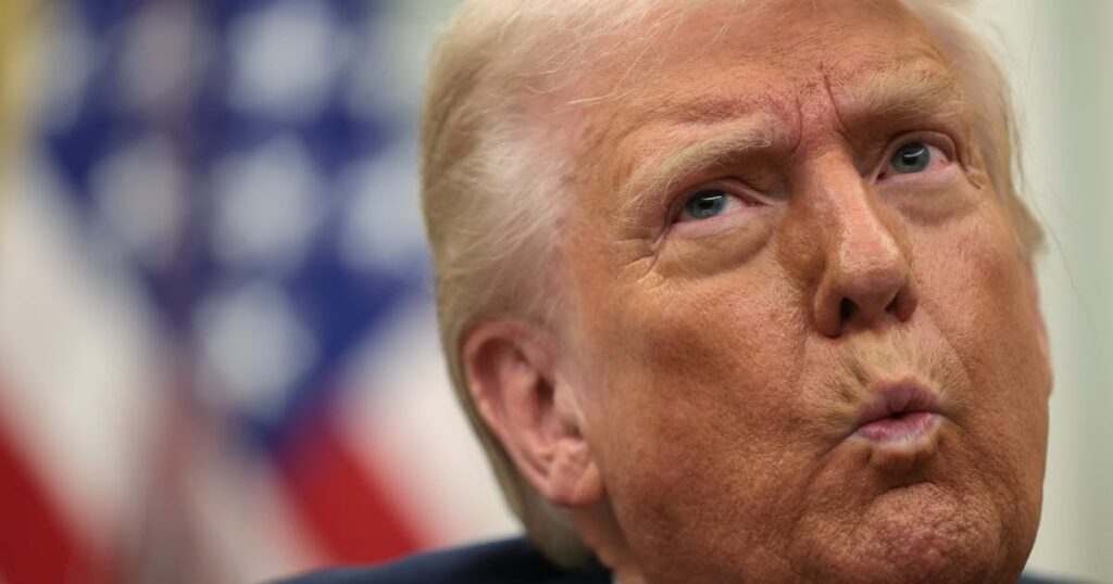 ドナルド・トランプは、彼が経済的馬鹿だと証明した。また。
