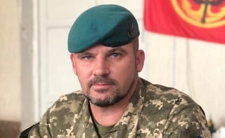 ウクライナヴォルディミルゼレンスキーの社長は、アンドレイ・グナトフ少将（最初の写真）をウクライナ軍の一般スタッフの首長に任命しました。彼はこの位置でアナトリー・バルギレビッチを置き換えました（2番目の写真で）。