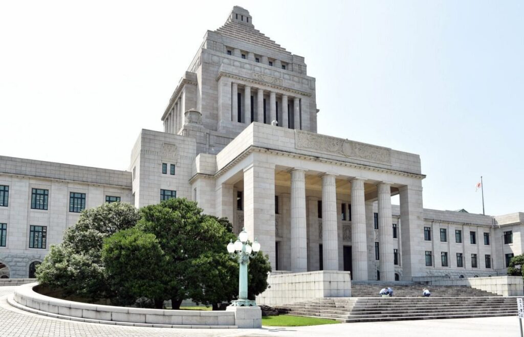 「安倍首相との会食後に商品券」本紙アンケートに自民議員証言 「敢闘賞、努力賞のようなものだと」：中日新聞Web