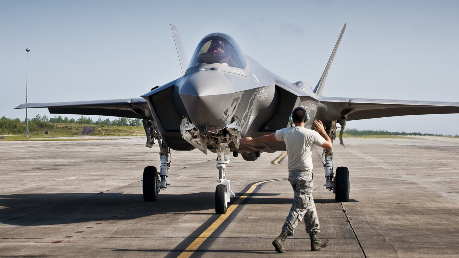 ポルトガルは、米国の政治的不確実性を引用するF-35の計画を削除します