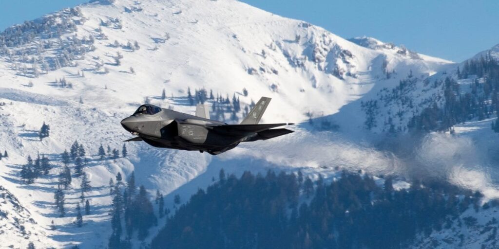 カナダはポルトガルに加わり、米国製のF-35ファイタージェットの代替手段