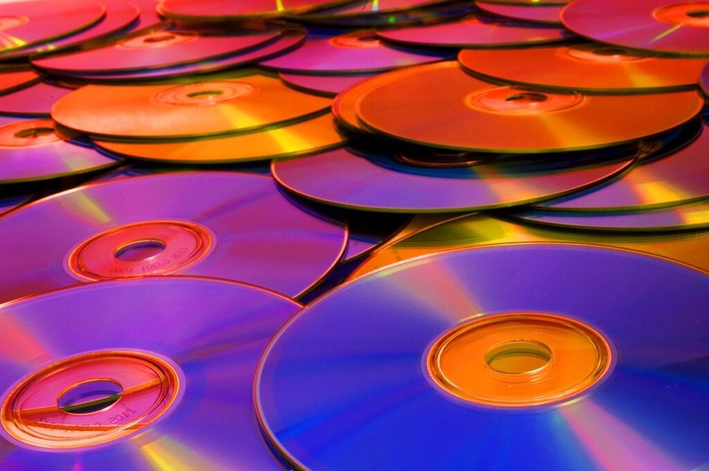 米ワーナーが2006-08年に販売したDVDソフト数百万枚が再生不能との報道