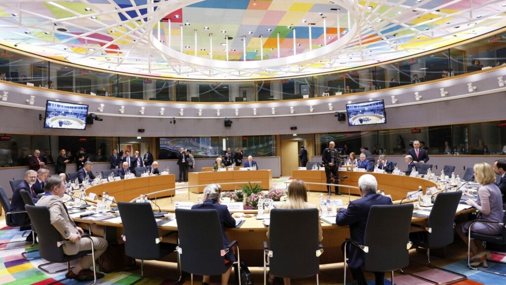 ロシアが西洋の支持を終わらせようとするとき、EUはウクライナのために鋼鉄の「ヤマアラシ戦​​略」を押します