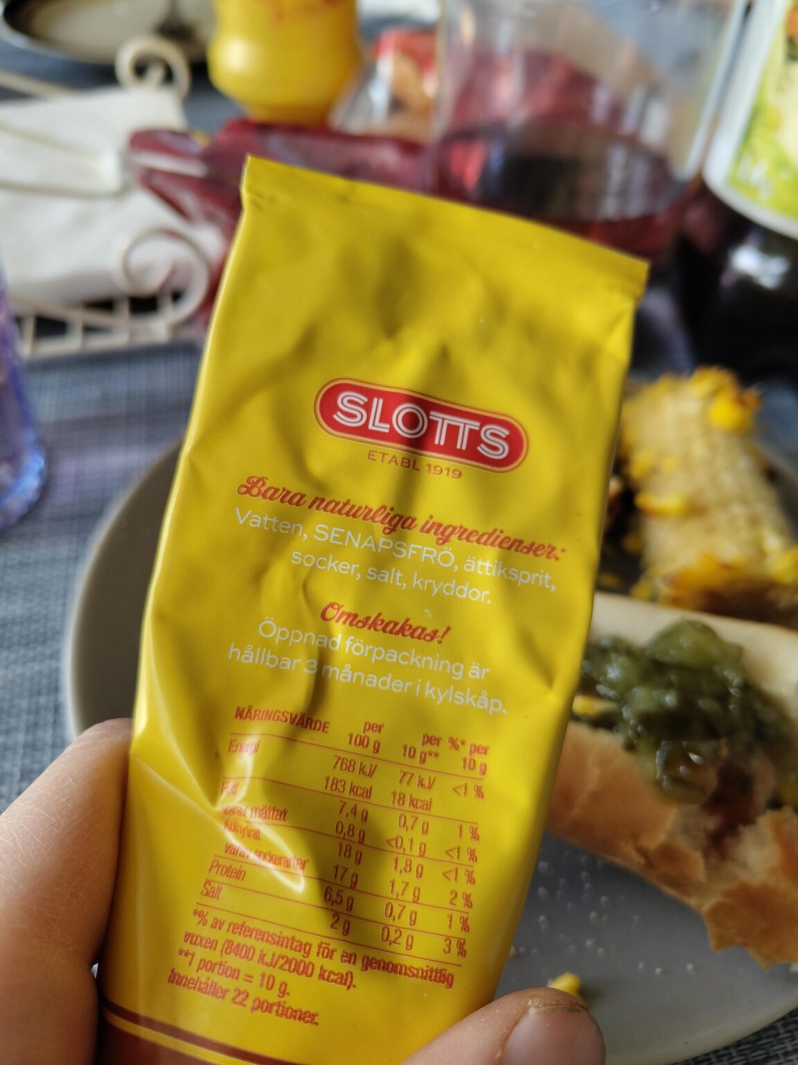 マスタードチューブを振るのはそれほど効果的ではありませんか？