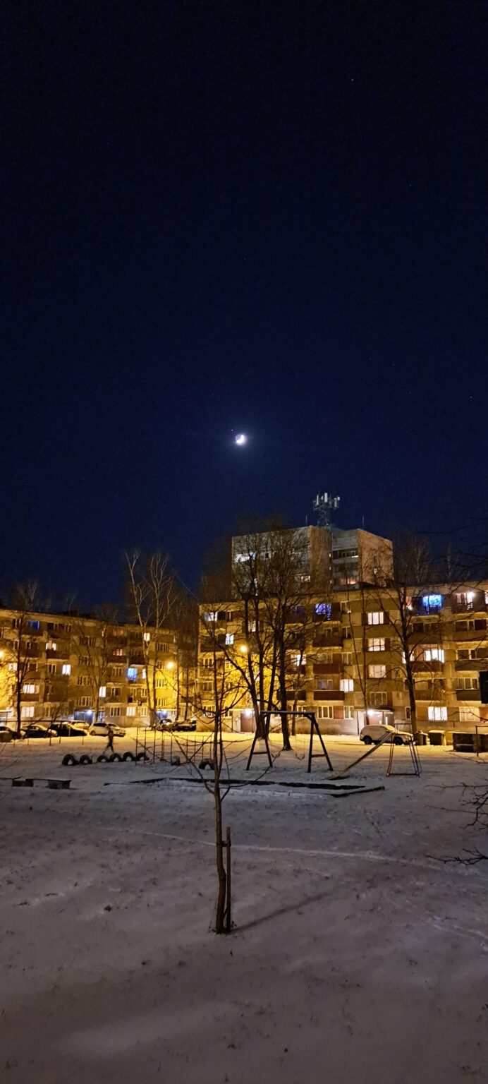 夜のリガ