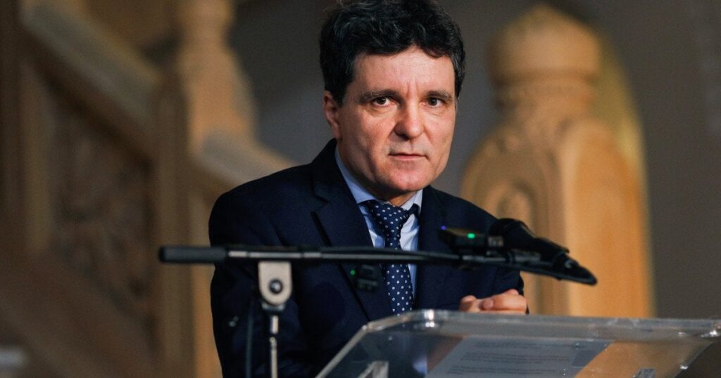 CCRは、Nicușor Danが大統領選挙に立候補できると判断しました