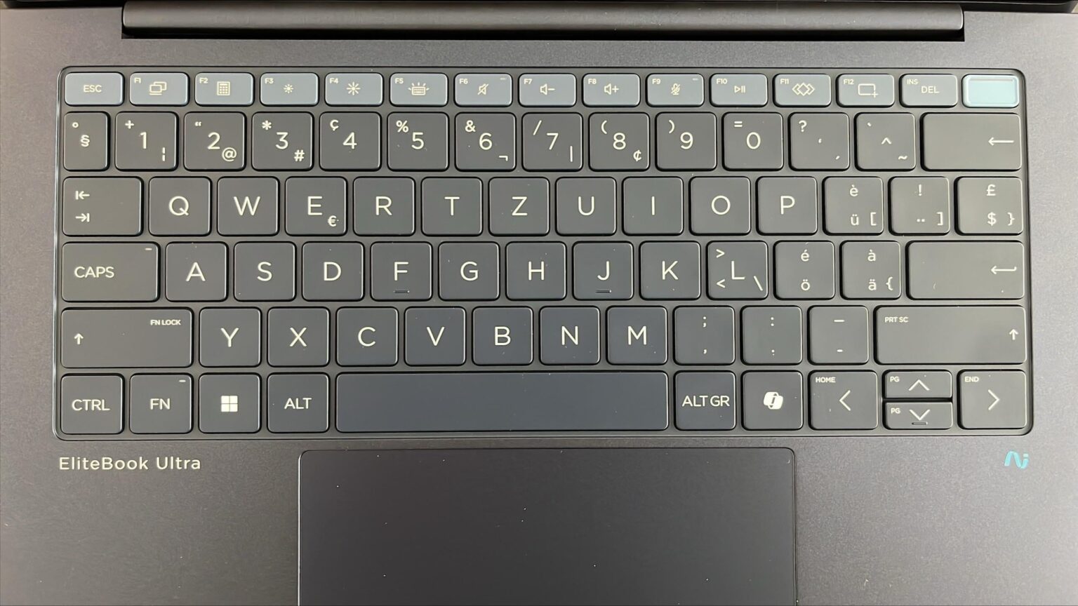 スイスのHPキーボード