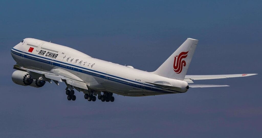 スイス空軍はXi Jinpingでジェットを傍受します