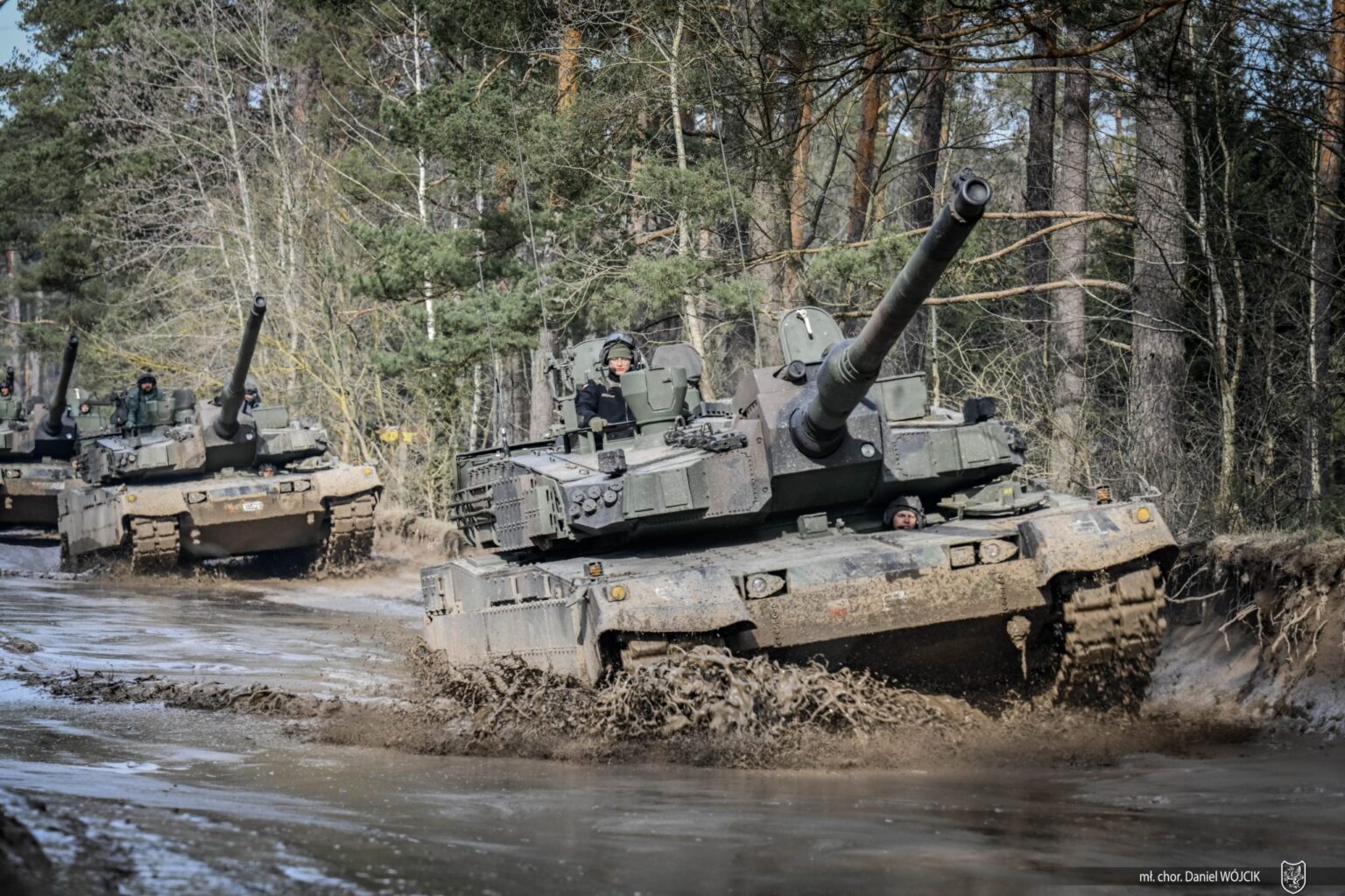 ポーランドは、追加の61億K2タンクの注文で防衛兵器を拡大します