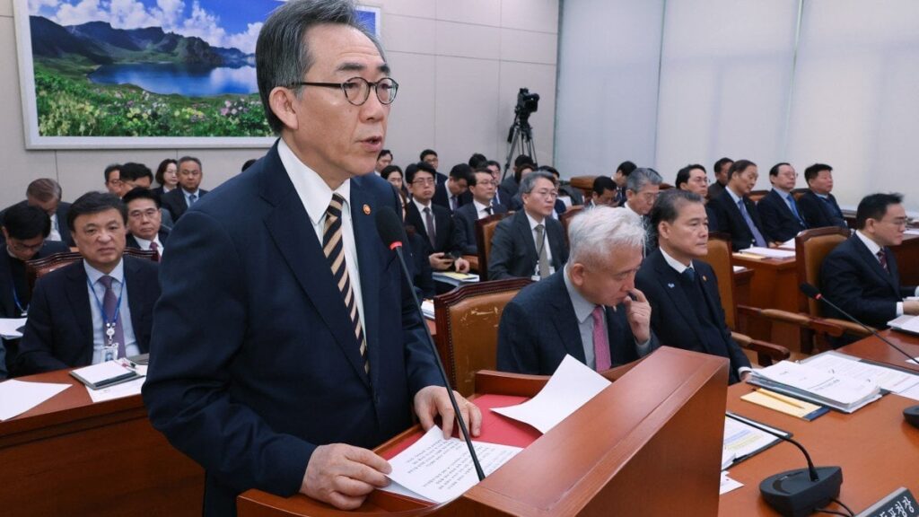韓国は核兵器が「テーブルから外れていない」と言います