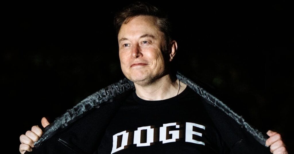 イーロン・マスクはついに社会保障がチョッピングブロックにあることを認めています